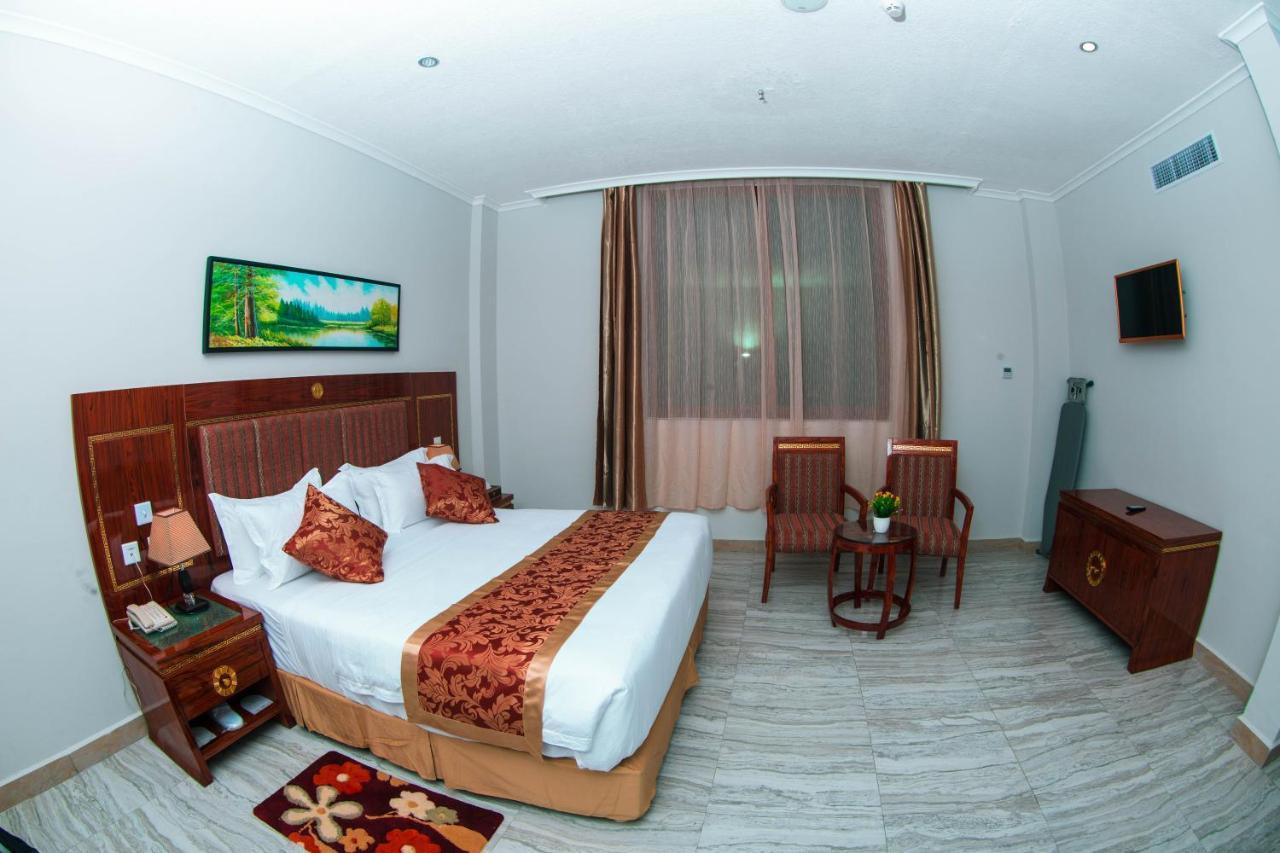 Tiffany Diamond Hotels Ltd - Makunganya Dar es Salaam Luaran gambar