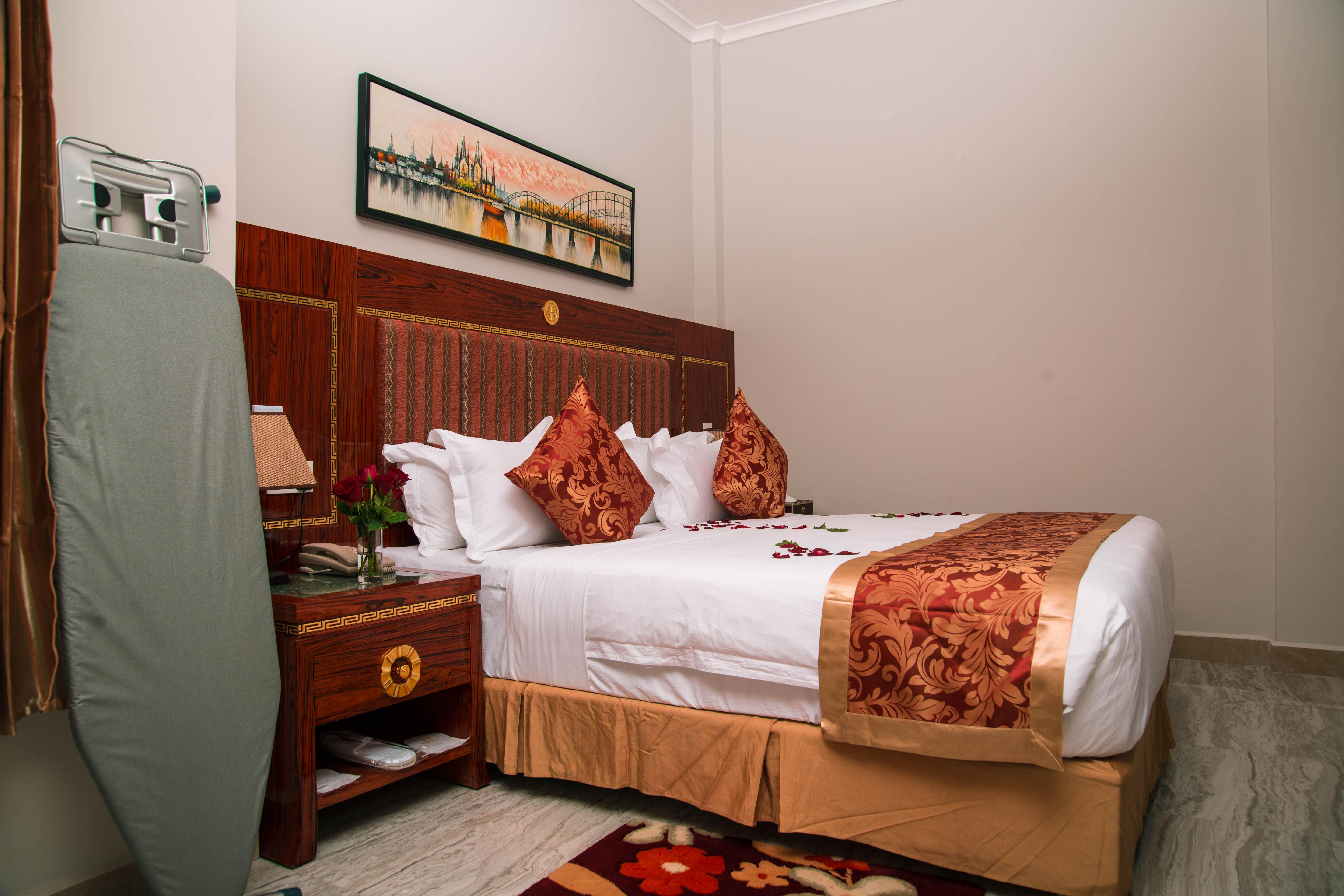 Tiffany Diamond Hotels Ltd - Makunganya Dar es Salaam Luaran gambar