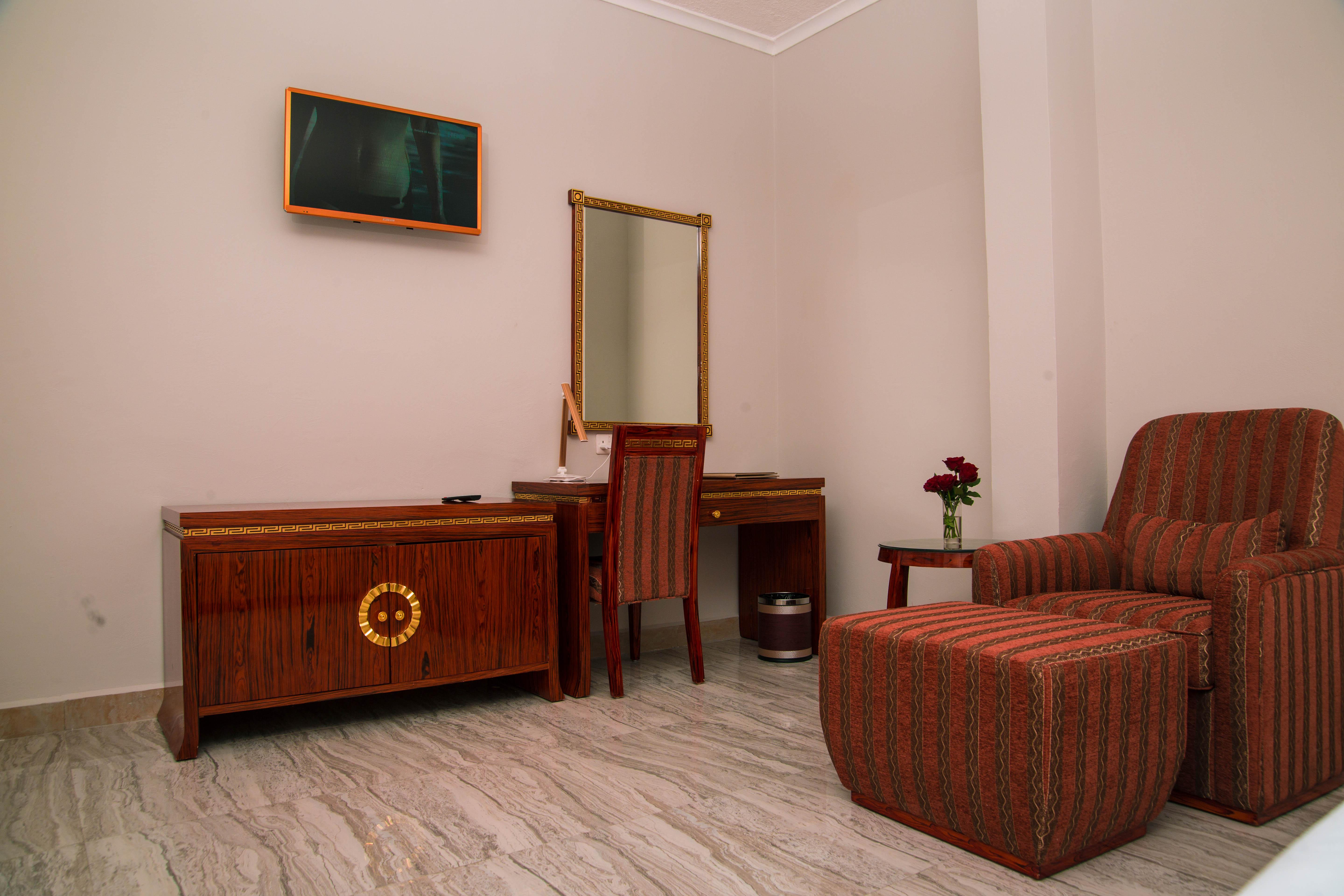 Tiffany Diamond Hotels Ltd - Makunganya Dar es Salaam Luaran gambar
