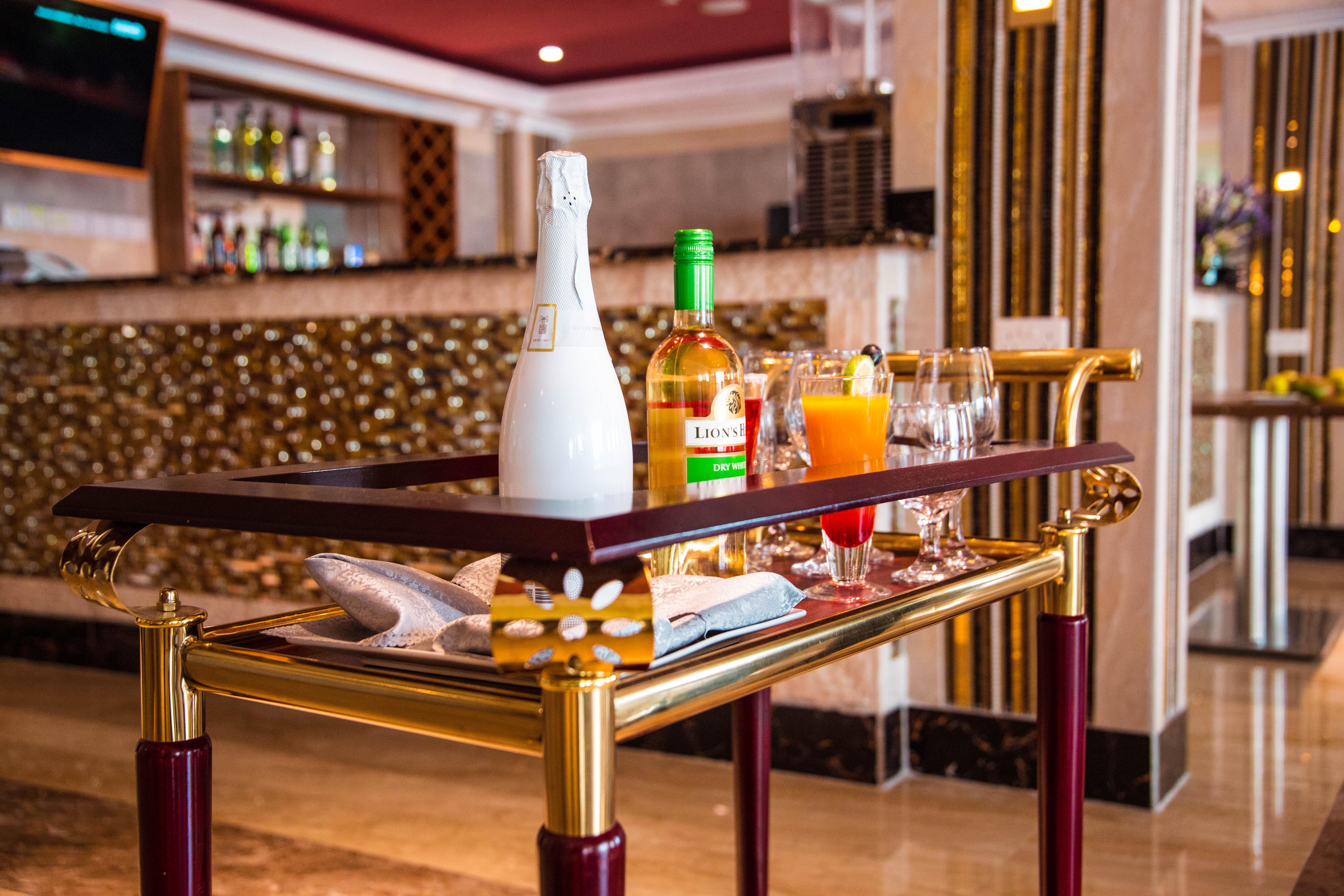 Tiffany Diamond Hotels Ltd - Makunganya Dar es Salaam Luaran gambar