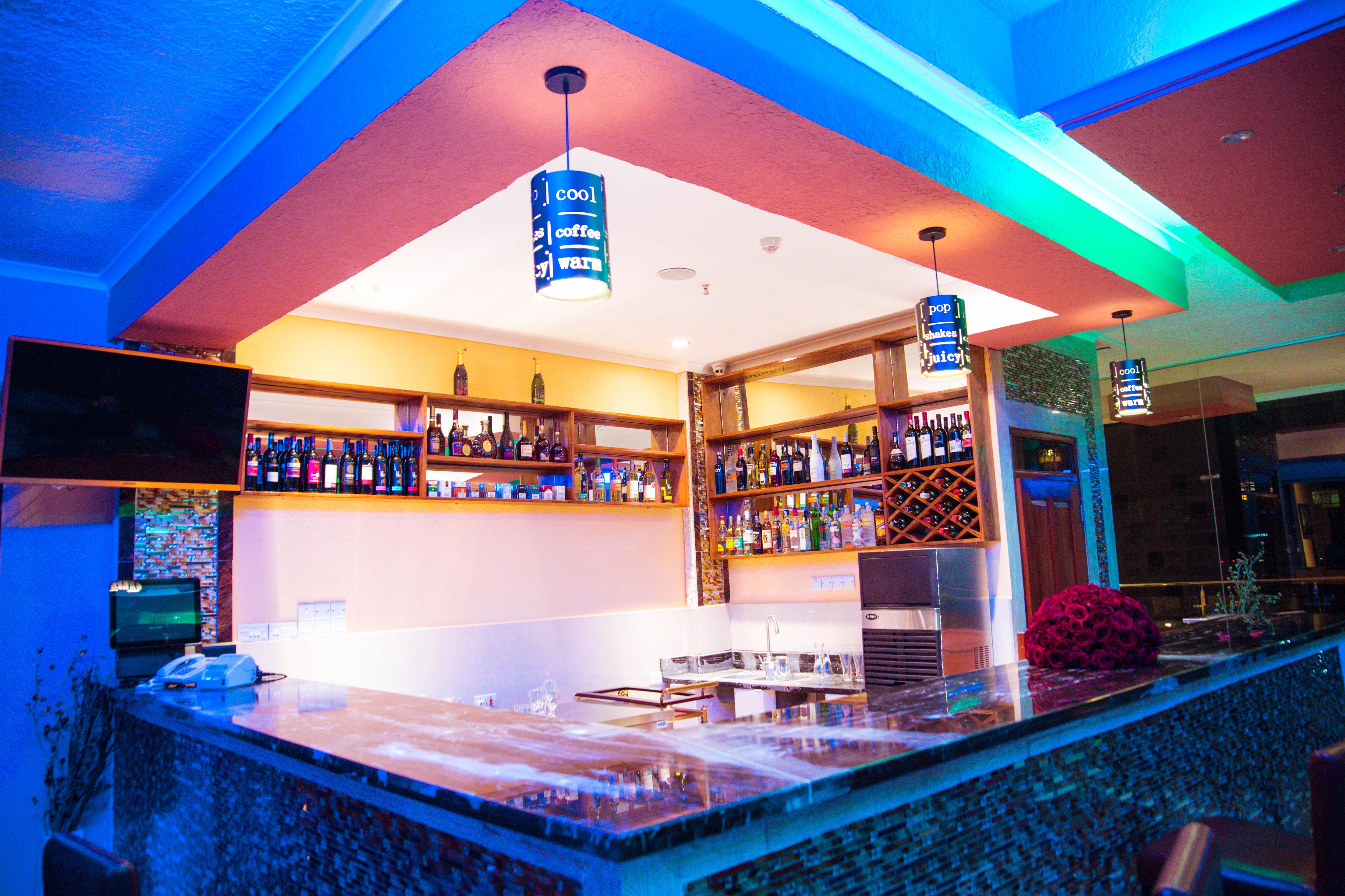 Tiffany Diamond Hotels Ltd - Makunganya Dar es Salaam Luaran gambar