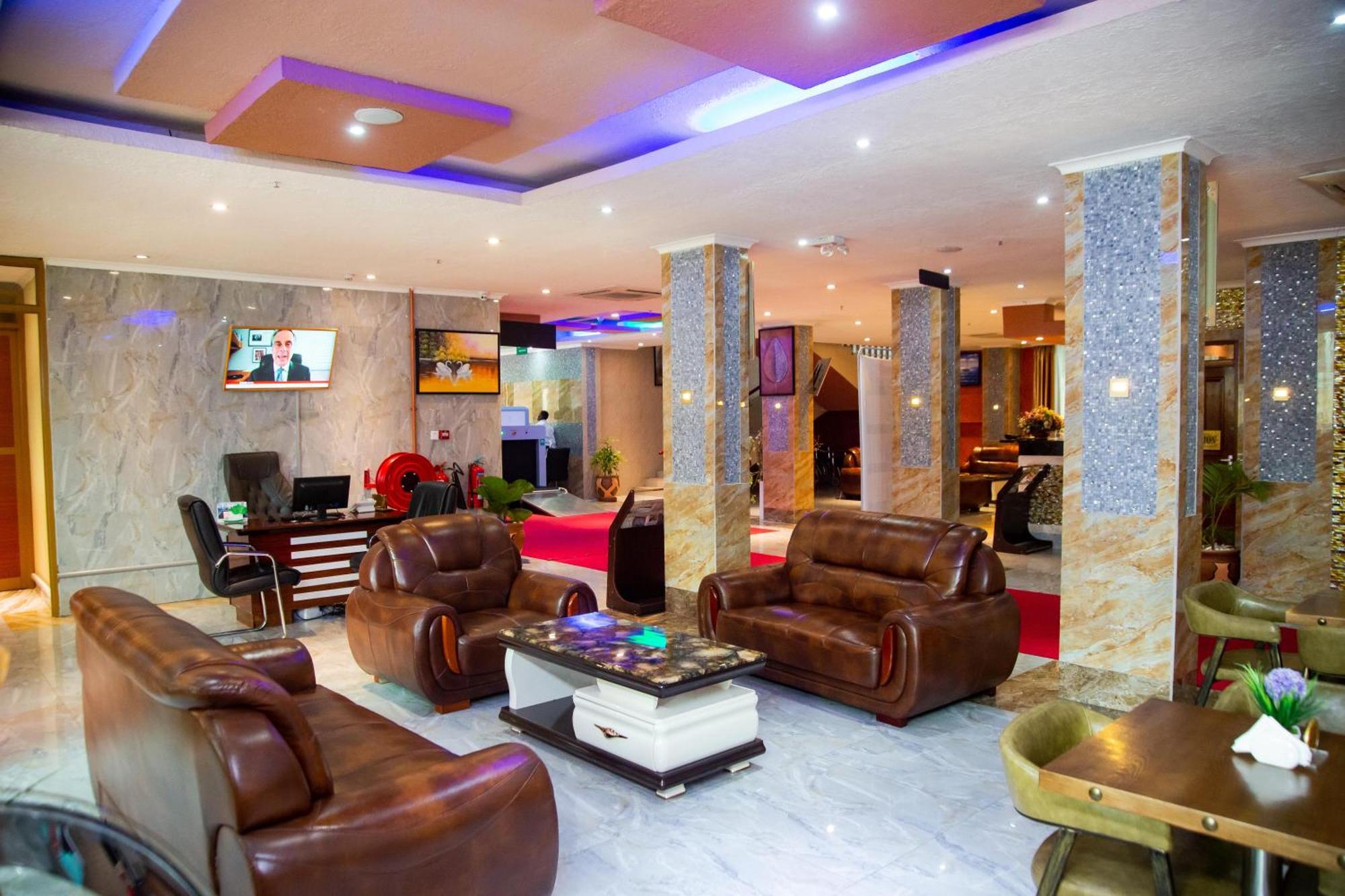 Tiffany Diamond Hotels Ltd - Makunganya Dar es Salaam Luaran gambar