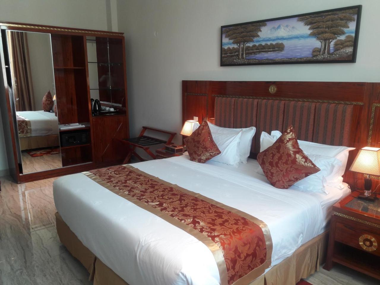 Tiffany Diamond Hotels Ltd - Makunganya Dar es Salaam Luaran gambar